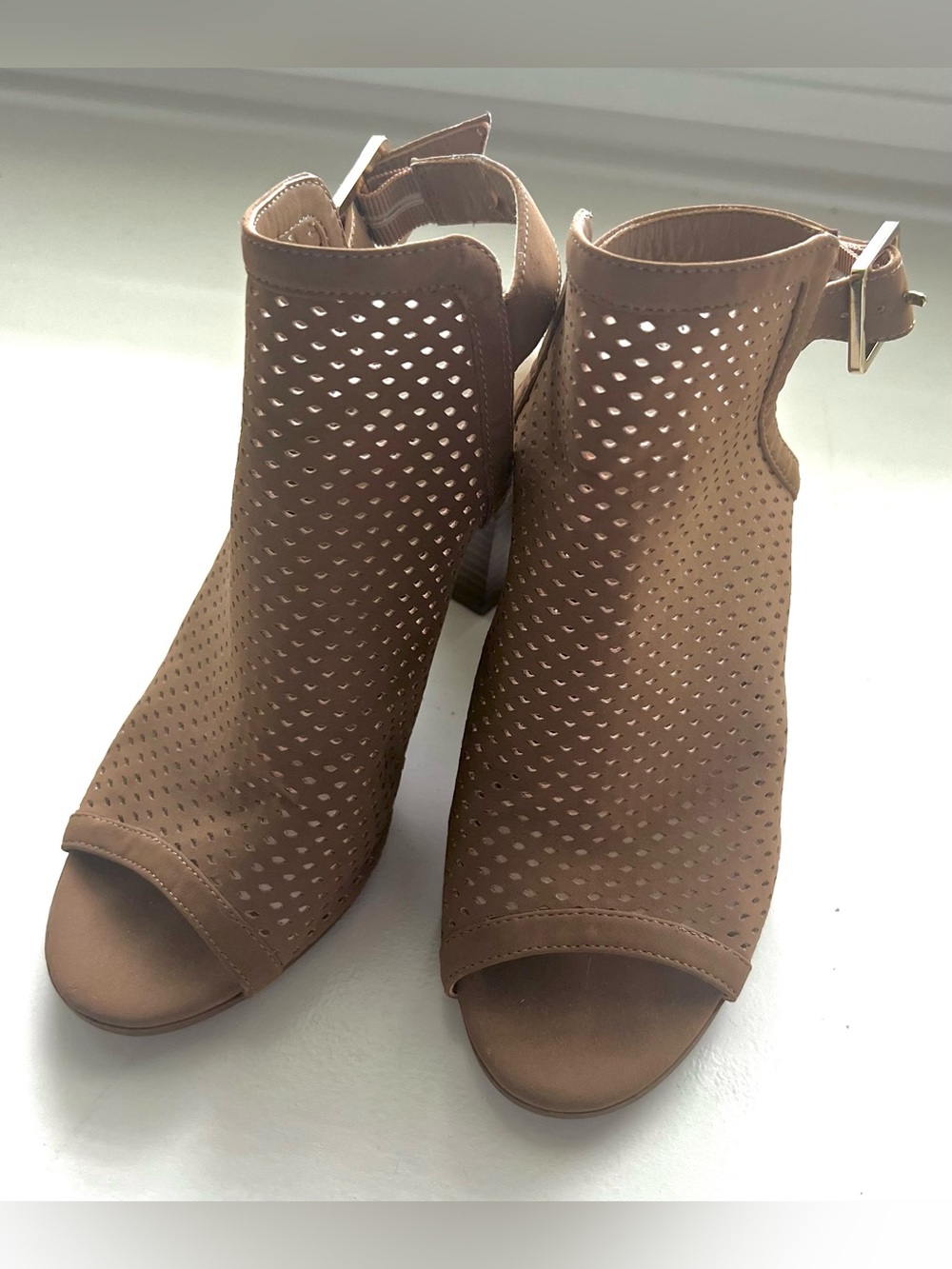 Francesca's Collections Taupe Perforated Peep-Toe Block Heel Sandals